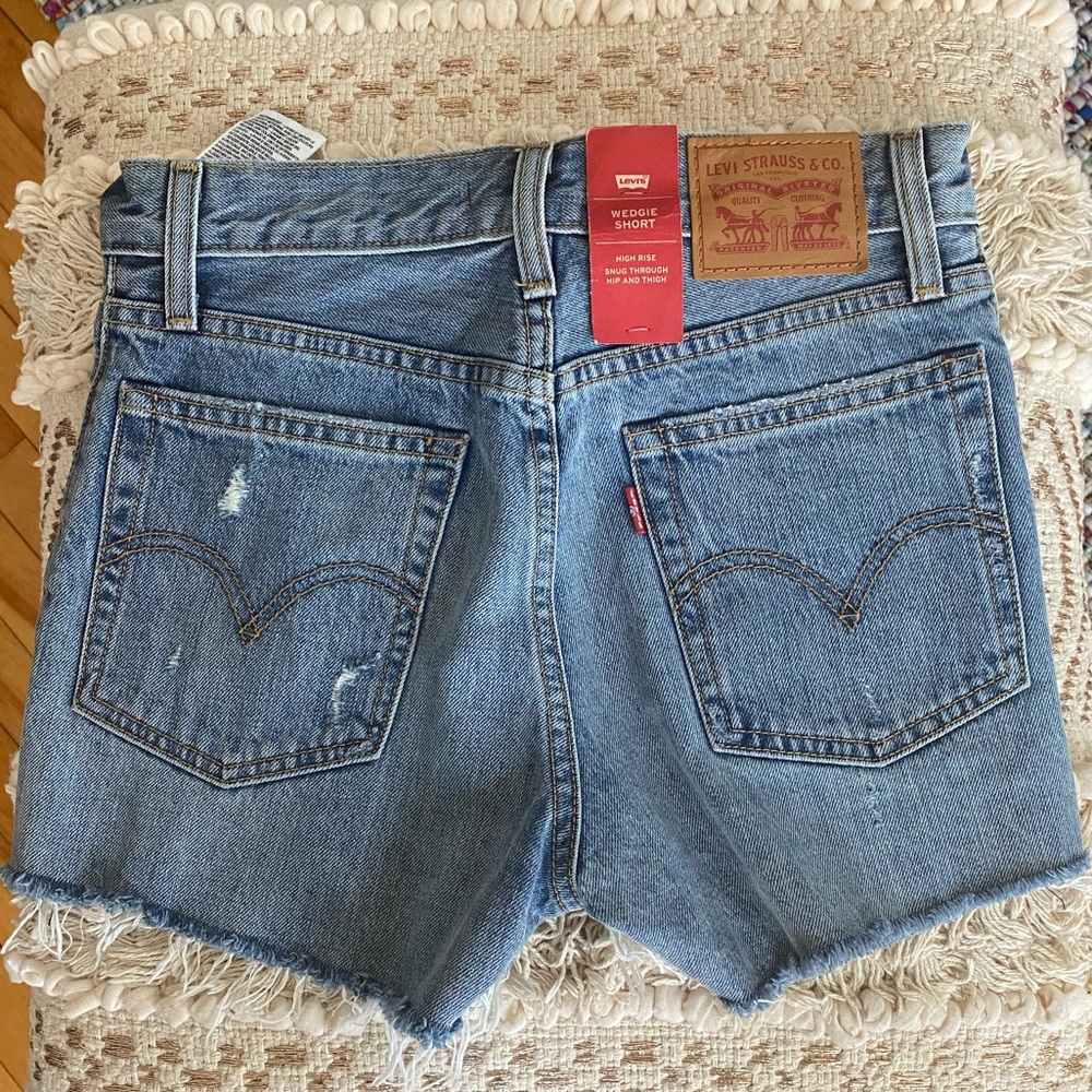 Levi’s wedgie cut off denim shorts 25 XS 0